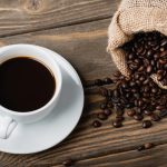 Italiaanse langlevenden noemden hun favoriete koffiesoort: hoe te zetten en